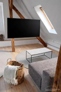 Loftartige Wohnung in Kiel Holtenau- Zusammenspiel aus Altbaucharme und zeitgemäßem Desig