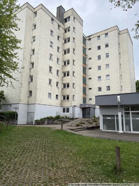 Wohnen mit Weitblick – 3 Zimmer-Wohnung mit sonnigem Balkon in Esslingen-Berkheim