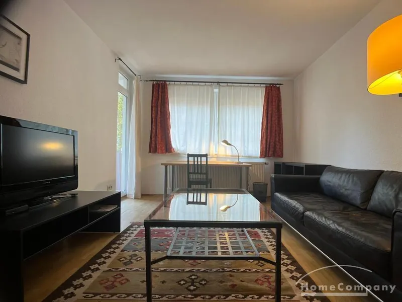Nordend AG8071344 - Voll möbliert & ausgestattetes 2-Zimmerapartment auf der Berger Straße