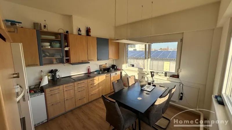 Fechenheim
8071223 -möblierte Wohnung mit 3 separaten Schlafzimmern, ideal zur Anmietung von Firmen