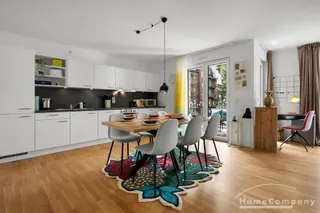 Offenbach 8071966 -  Helle und geschmackvoll möblierte 2-Zimmer Wohnung mit TG-Stellplatz