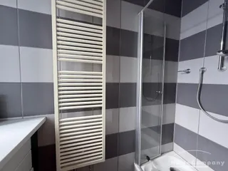 Nordend  AG8049123 - Modern eingerichtete Wohnung incl. Hausrat