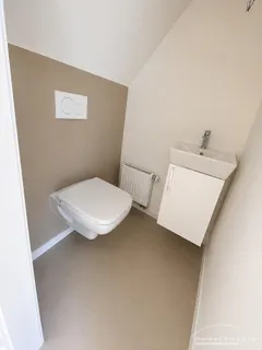 Sachsenhausen 
8072604- Hochwertige Maisonettealtbauwohnung in bester Wohnlage