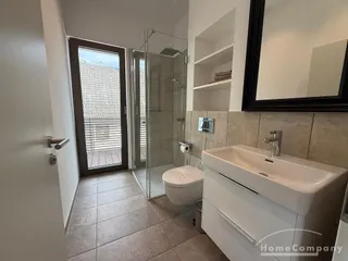 ***Rödelheim 8072694 - Stilvolle 2 Zimmer Dachgeschosswohnung mit Balkon und Klimaanlage
