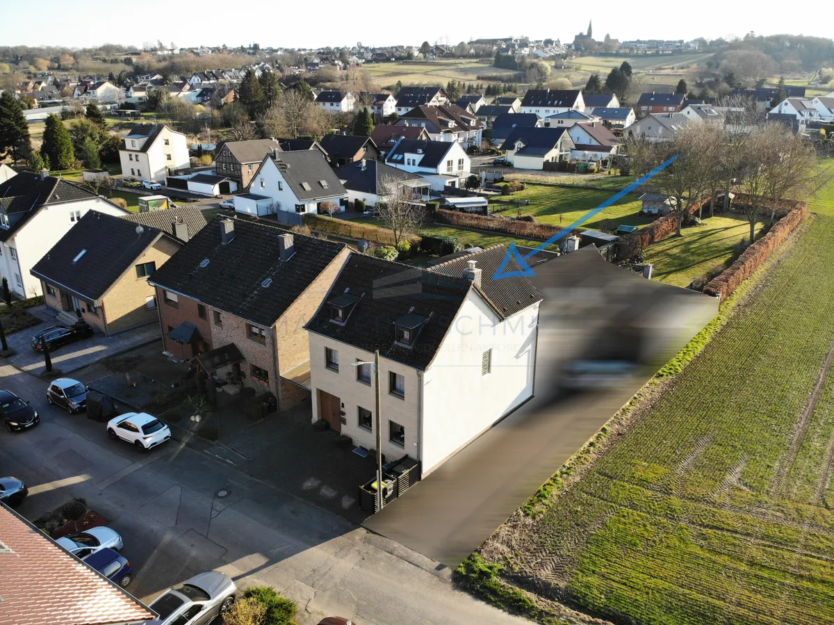 Luftansicht II - markiert- Pfeil