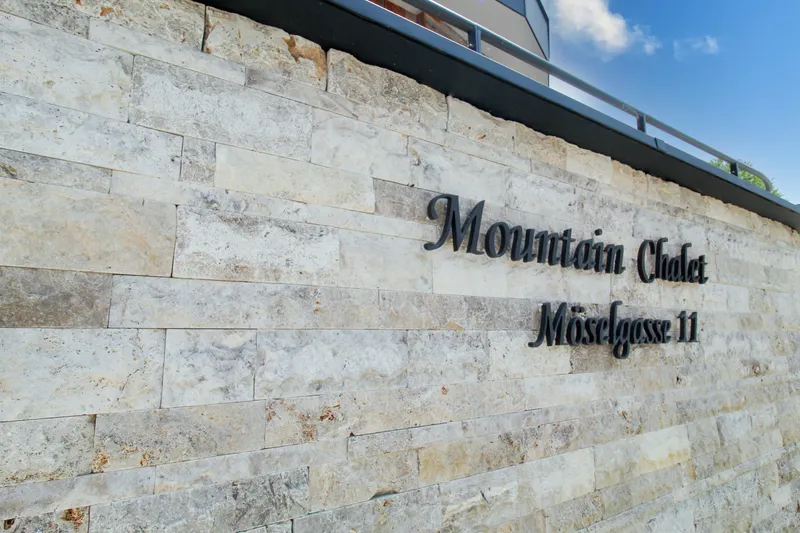 M&ouml;bliertes Luxus Mountain Chalet zur Saison- oder Monatsmiete