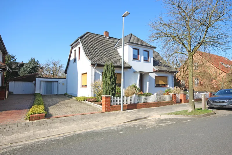 Großzügiges 2-Familienhaus zwischen Bahnhof und Innenstadt von Syke