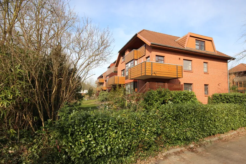 Gemütliche 2 Zimmer-ETW, 1. OG, großer Balkon, begehrte Wohnlage