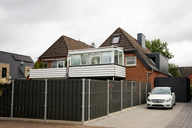 Gemütliche, geräumige Maisonette mit Wintergarten und Carport