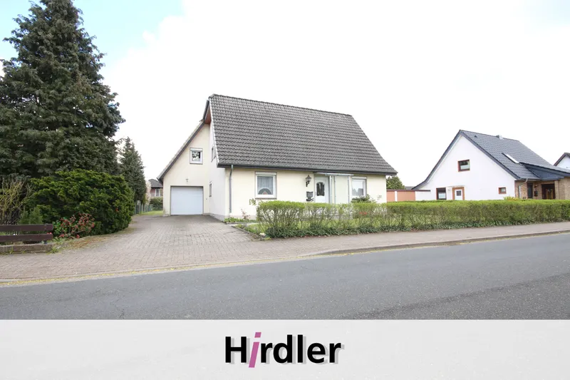 Vielseitiges Einfamilienhaus auf gro&szlig;z&uuml;gigem Grundst&uuml;ck in Weyhe-Lahausen