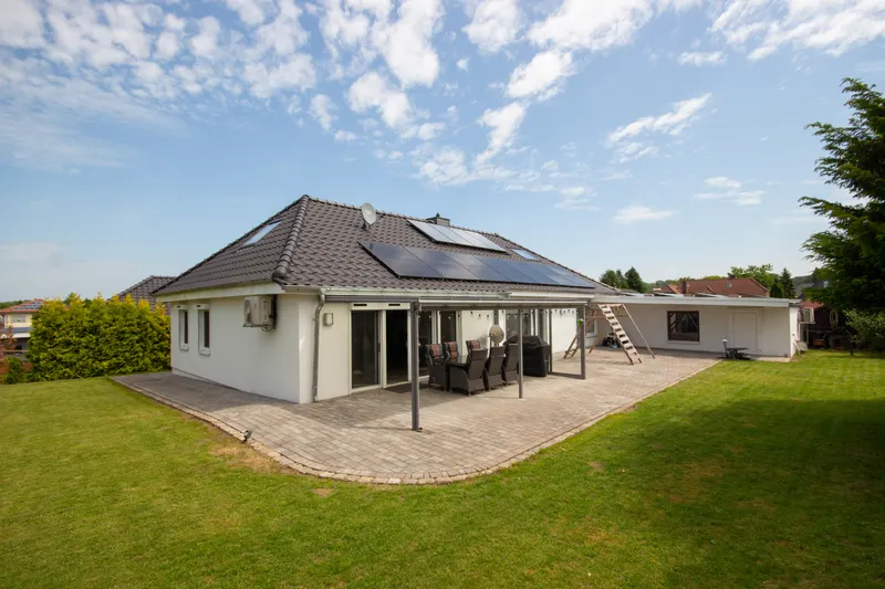 Hochwertig modernisiert und energieeffizient: Einfamilienhaus in ruhiger Wohnlage von Syke-Barrien